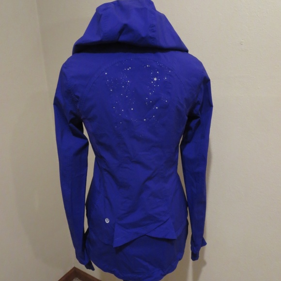 Lululemon Puddle Jumper Jacket reflective coat - Picture 3 of 8
